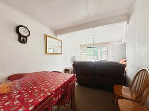 Dining Room- click for photo gallery